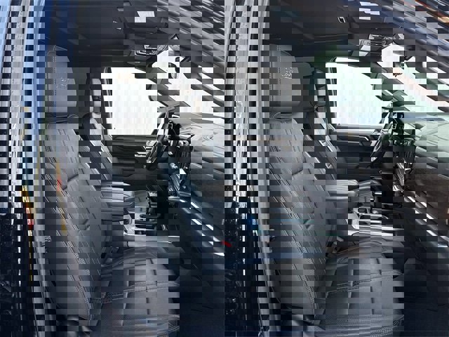 Used 2024 Chevrolet Silverado 1500 High Country w/ High Country Premium Package image 32