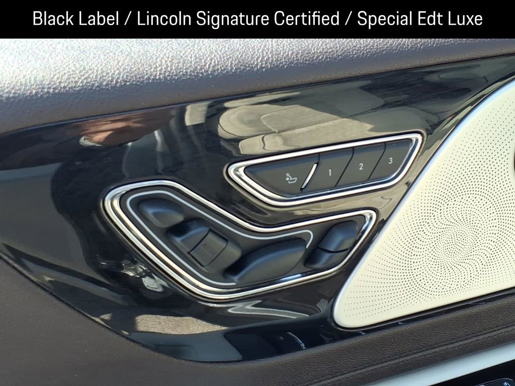 Certified 2024 Lincoln Aviator Black Label image 17