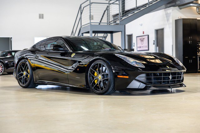 Used 2015 Ferrari F12 Berlinetta RWD image 8