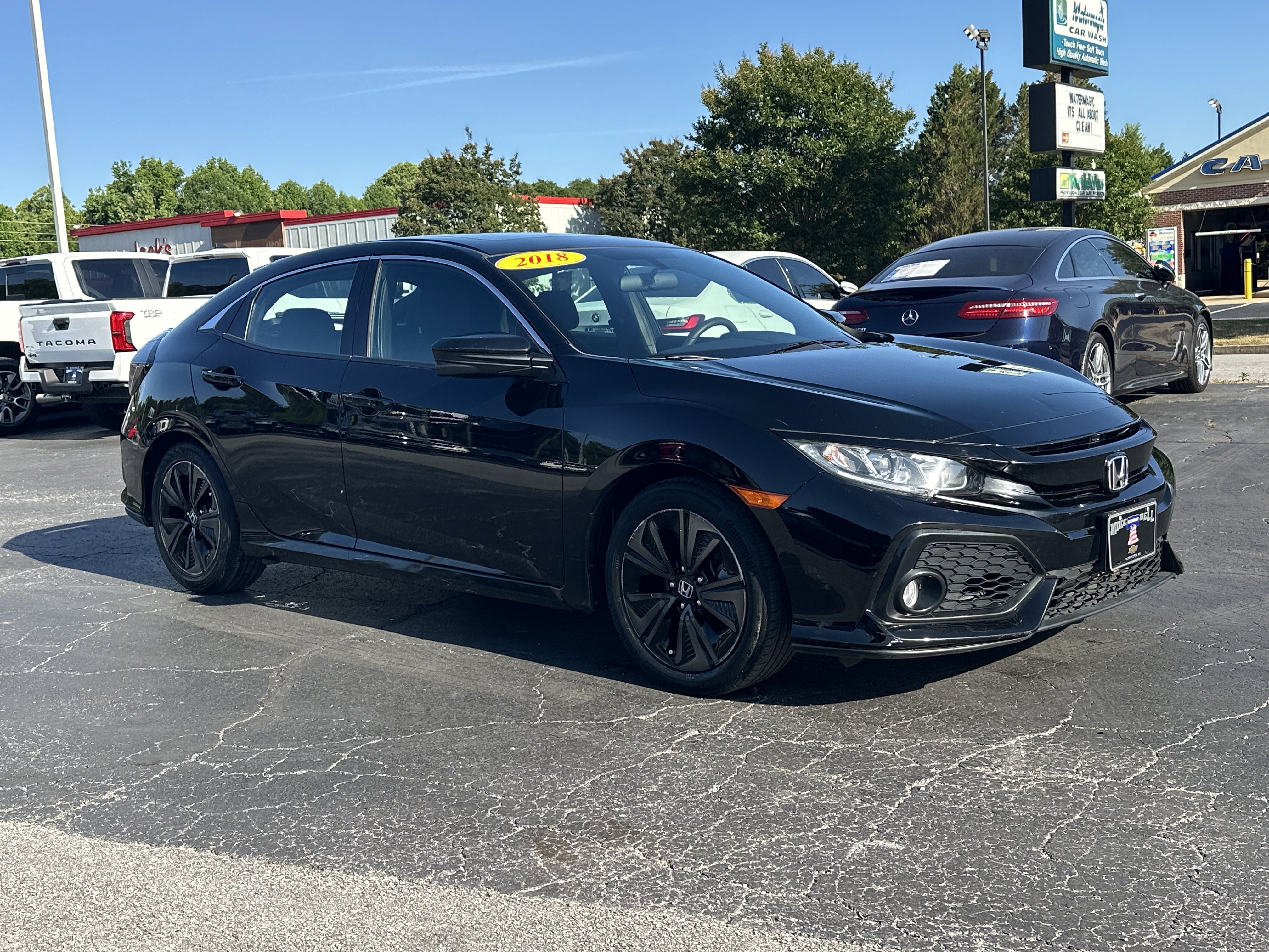 Used 2018 Honda Civic EX image 2