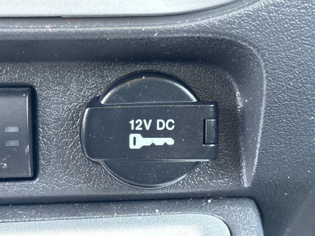Used 2014 Jeep Compass Latitude FWD image 28
