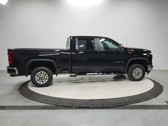 Used 2024 Chevrolet Silverado 2500 LT image 8