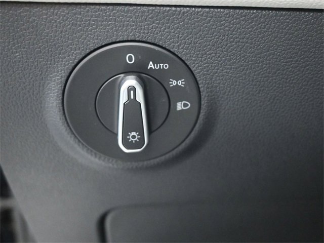 New 2025 Volkswagen Taos SEL w/ Black Wheel Plus Package image 21