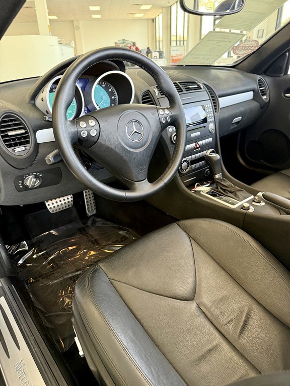Used 2005 Mercedes-Benz SLK 350 image 11