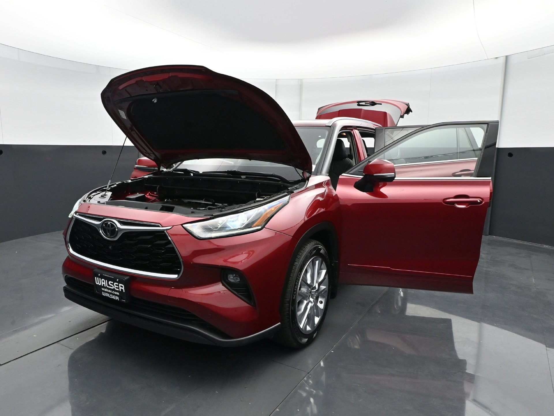 Used 2021 Toyota Highlander Limited AWD/4WD image 32