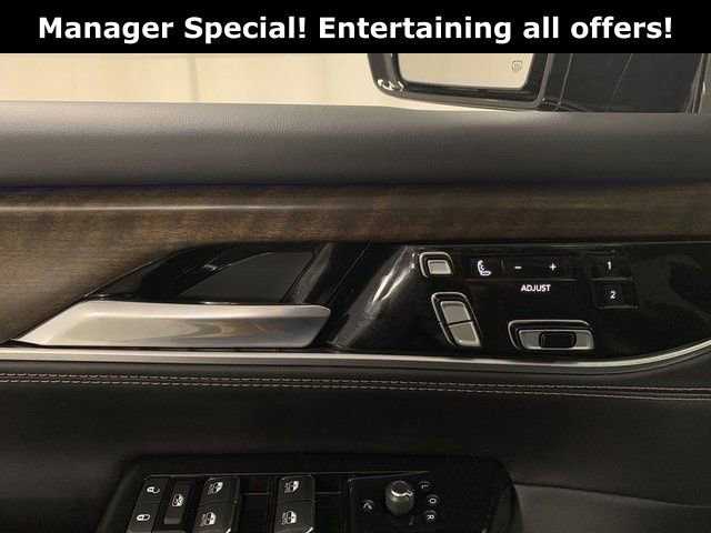 Used 2022 Jeep Grand Wagoneer Series II w/ Convenience Group III image 11