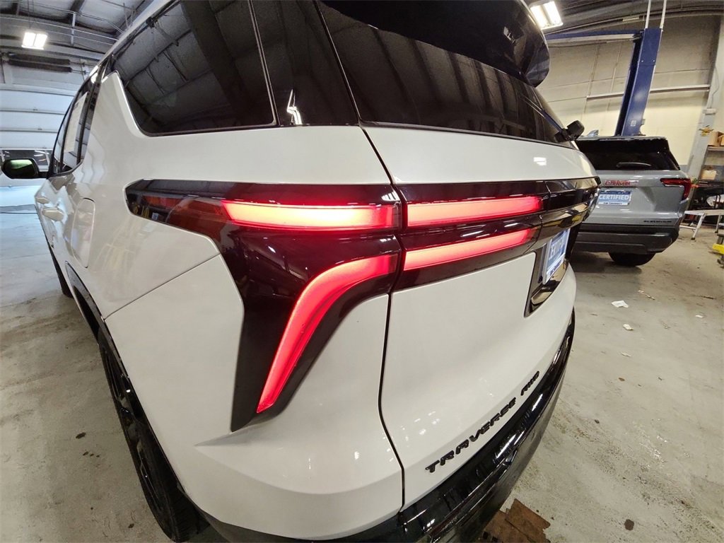Certified 2024 Chevrolet Traverse RS w/ LPO, Floor Liner Package image 30