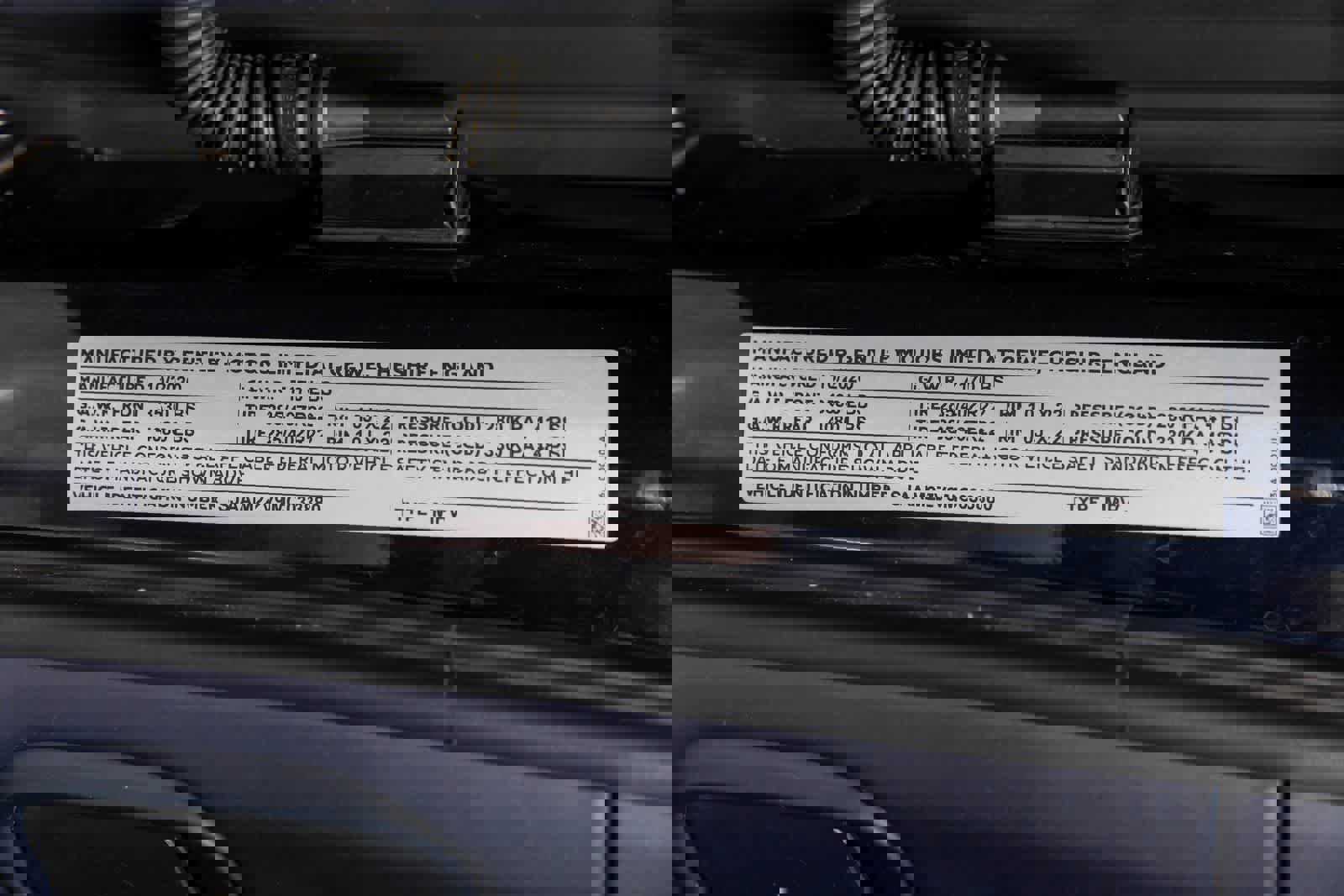 Used 2021 Bentley Bentayga image 23