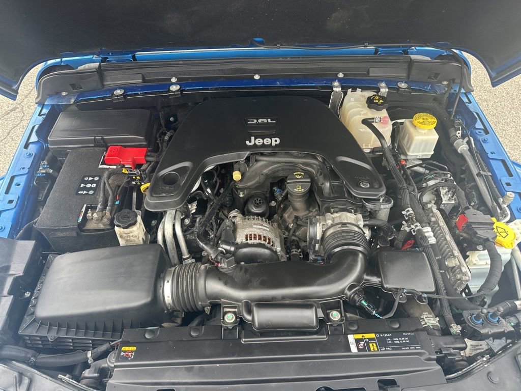 Used 2021 Jeep Gladiator Sport AWD/4WD image 28