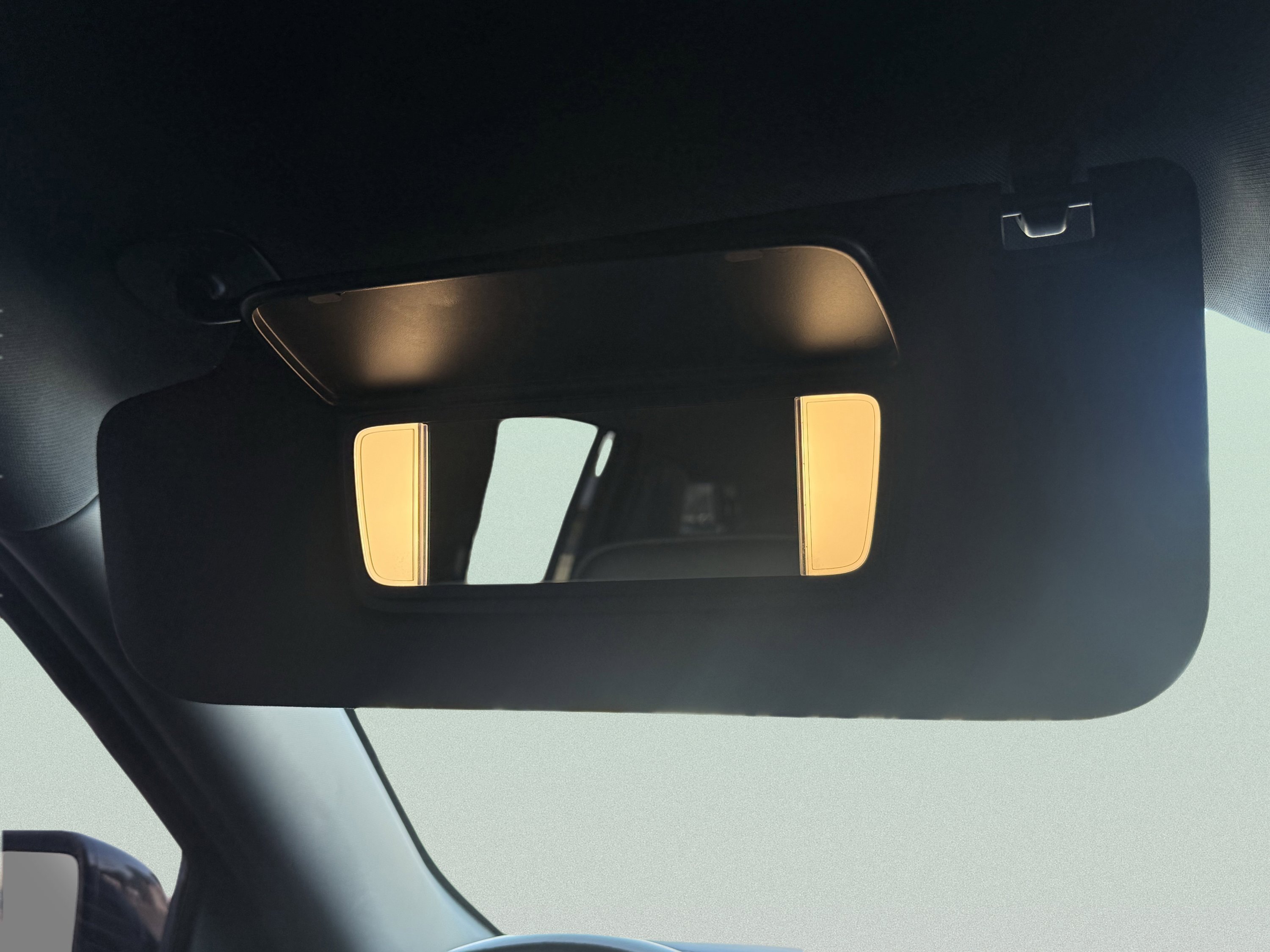 Used 2021 Chevrolet Suburban RST w/ Luxury Package image 49