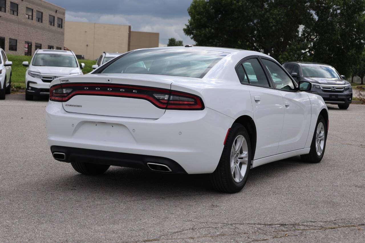 Used 2022 Dodge Charger SXT w/ Driver Convenience Group RWD image 9