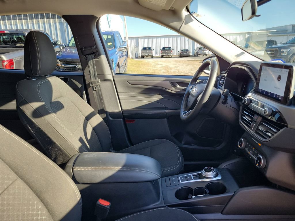 Used 2024 Ford Escape Active image 35
