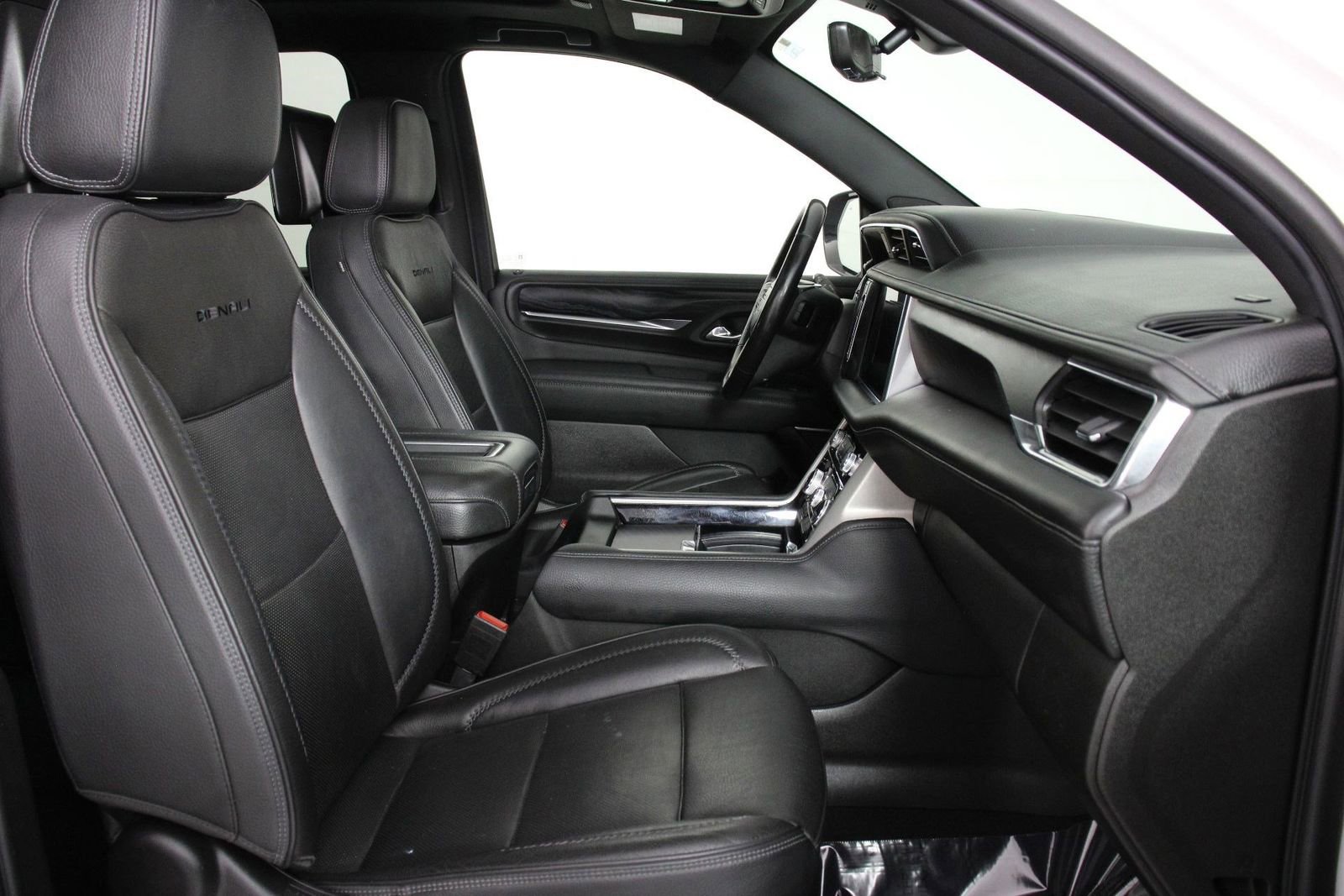 Used 2021 GMC Yukon XL Denali w/ Denali Ultimate Package image 29