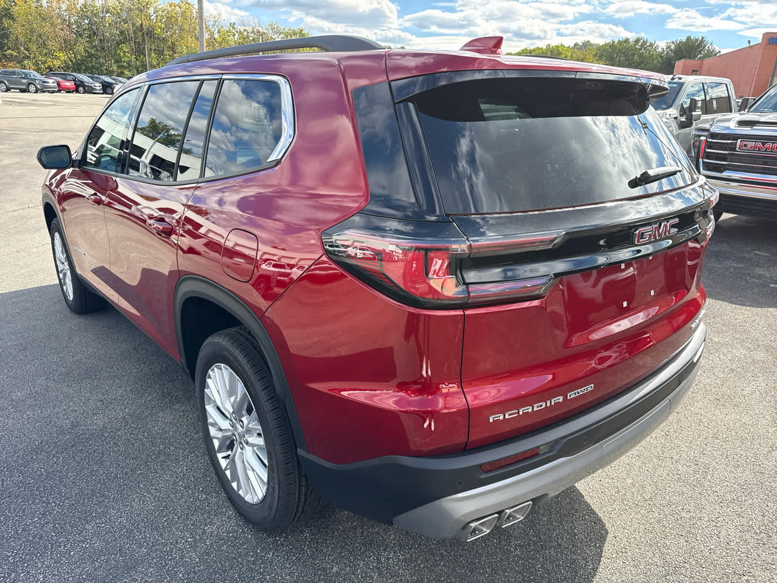 New 2026 GMC Acadia Elevation w/ Elevation Premium Package AWD/4WD image 8