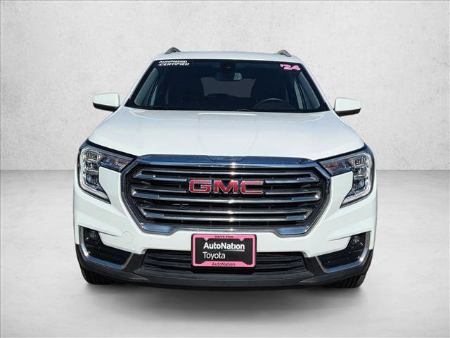 Used 2024 GMC Terrain SLT AWD/4WD image 2