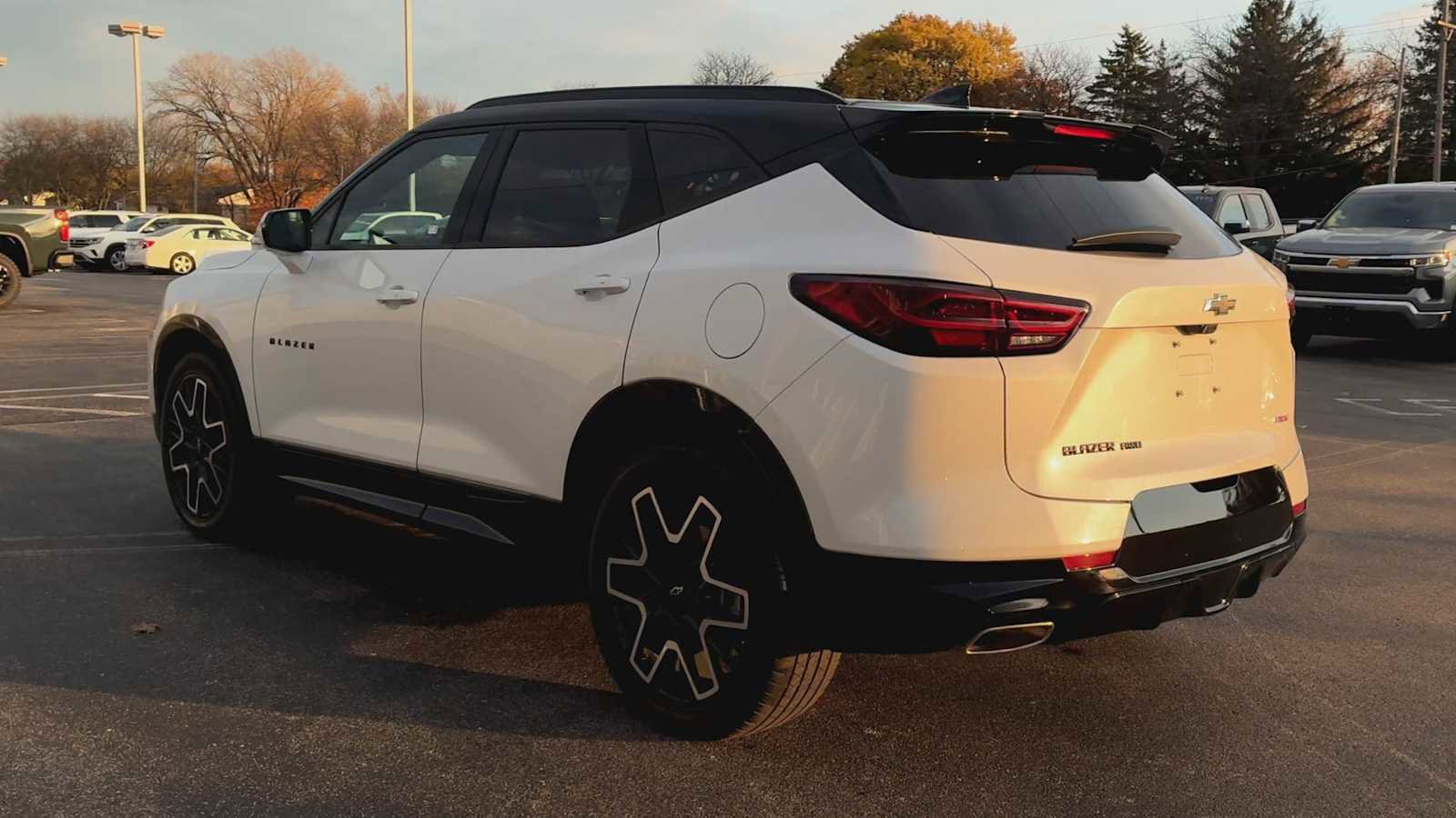 Certified 2023 Chevrolet Blazer RS w/ Driver Confidence II Package image 4