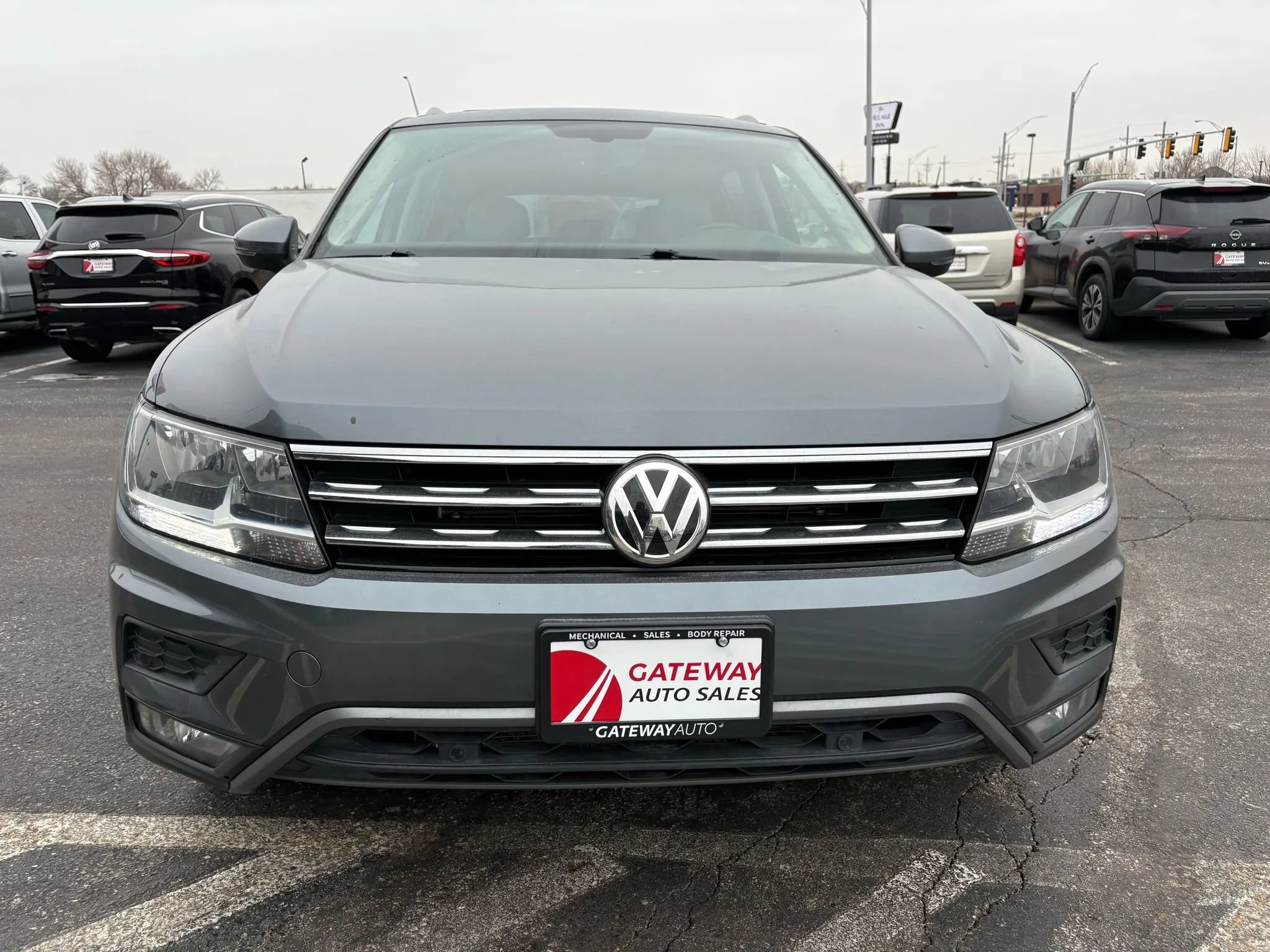 Used 2019 Volkswagen Tiguan SEL image 8