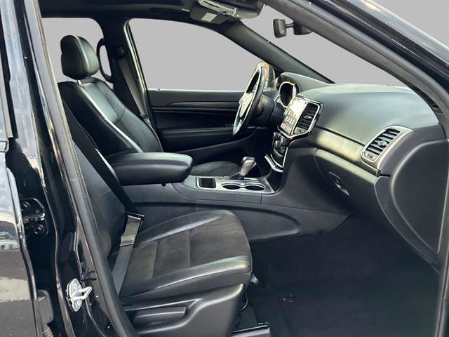 Certified 2020 Jeep Grand Cherokee Altitude image 9