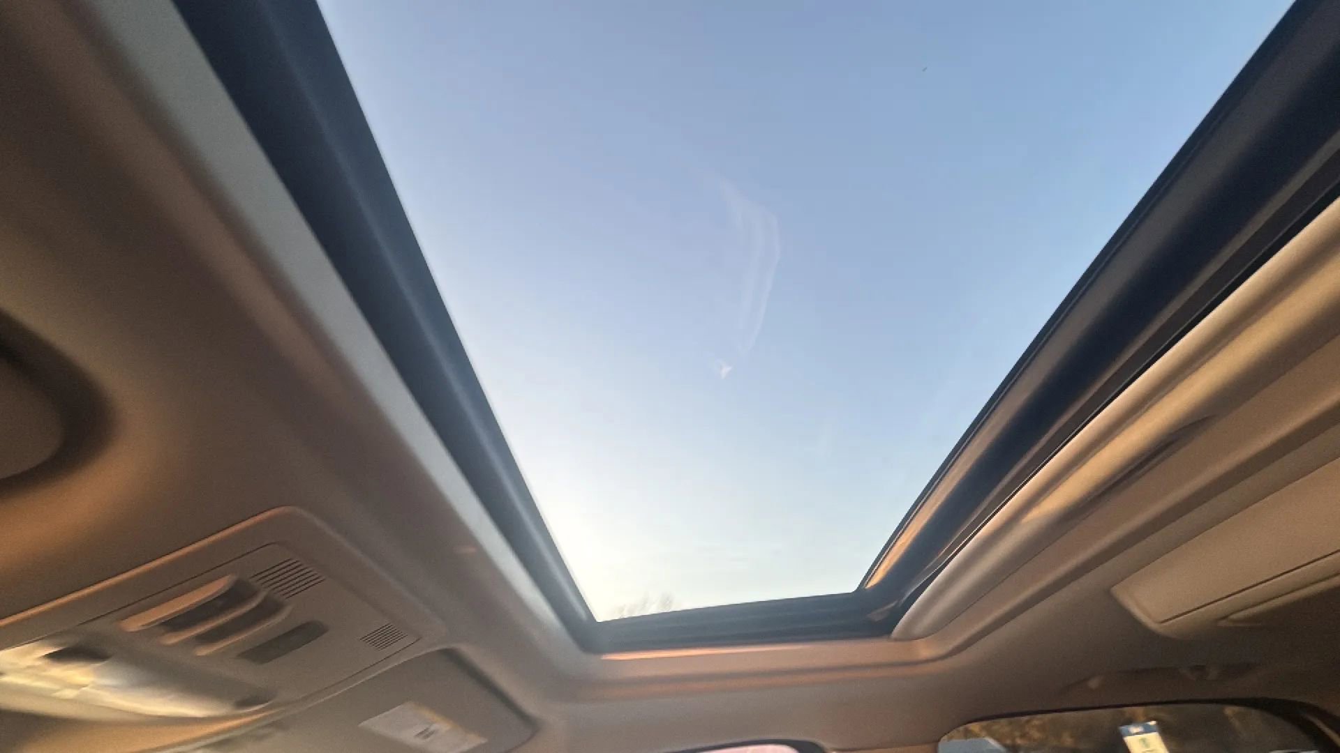 Used 2012 Chevrolet Tahoe LTZ image 8