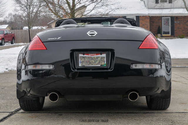 Used 2007 Nissan 350Z Touring RWD image 7