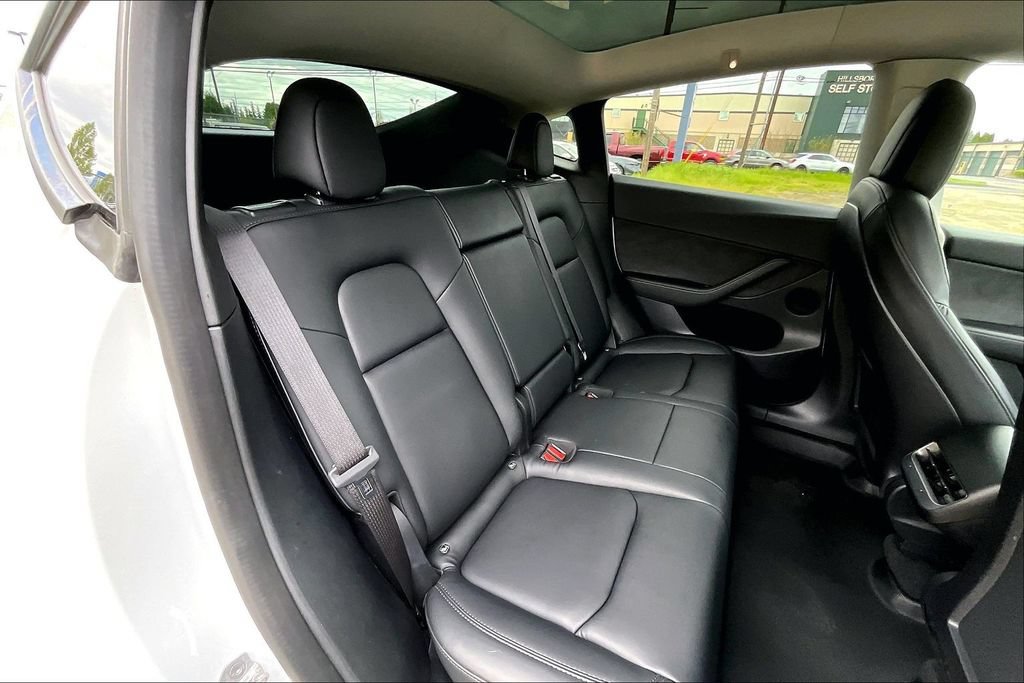 Used 2022 Tesla Model Y Performance AWD/4WD image 20