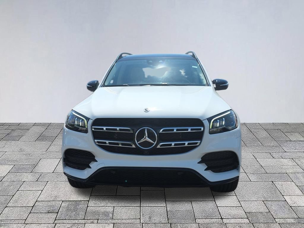 Used 2021 Mercedes-Benz GLS 580 4MATIC image 2