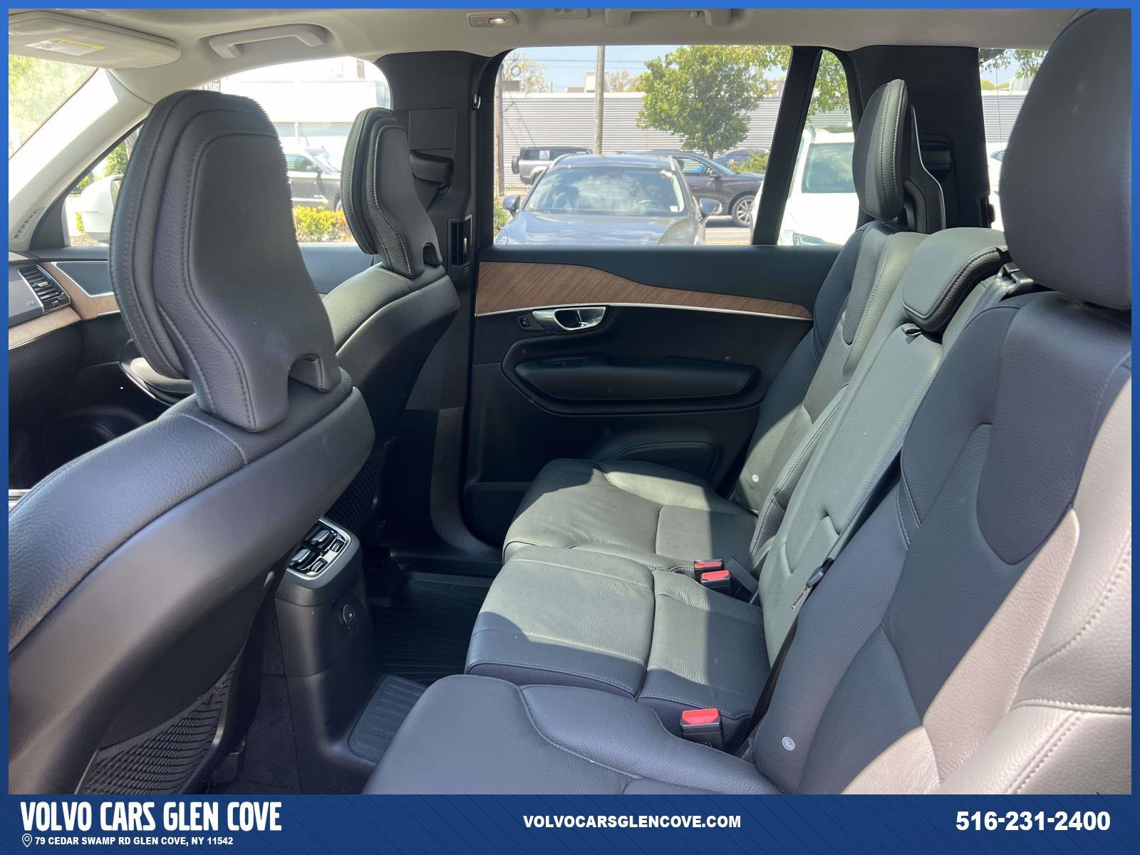 Used 2025 Volvo XC90 T8 Plus w/ Protection Package Premier AWD/4WD image 9