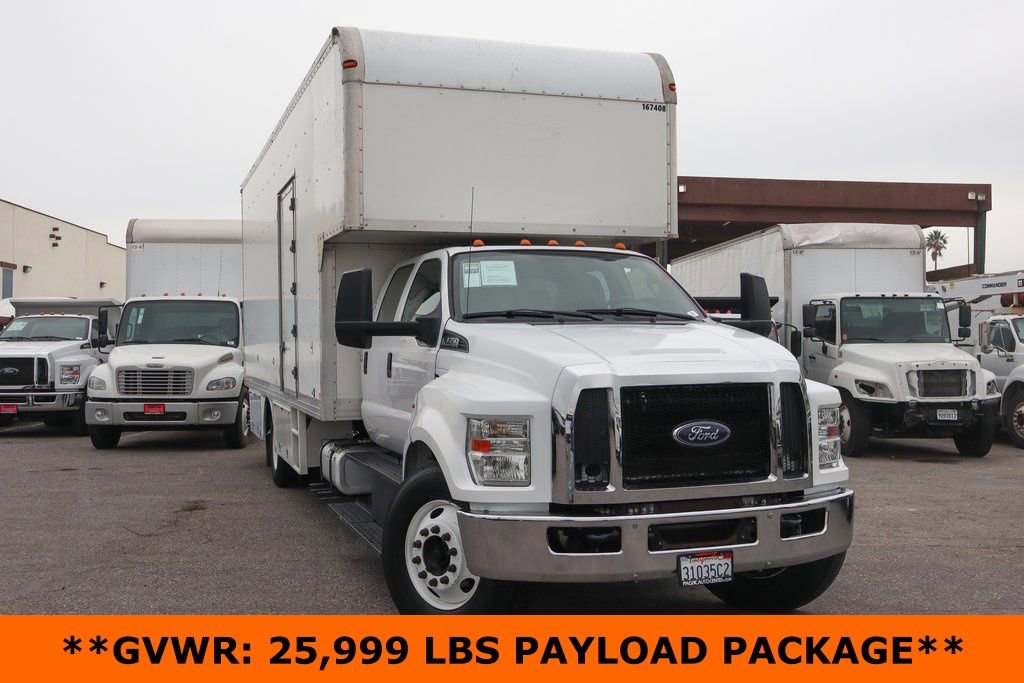 Used 2016 Ford F650 2WD Crew Cab Super Duty image 2