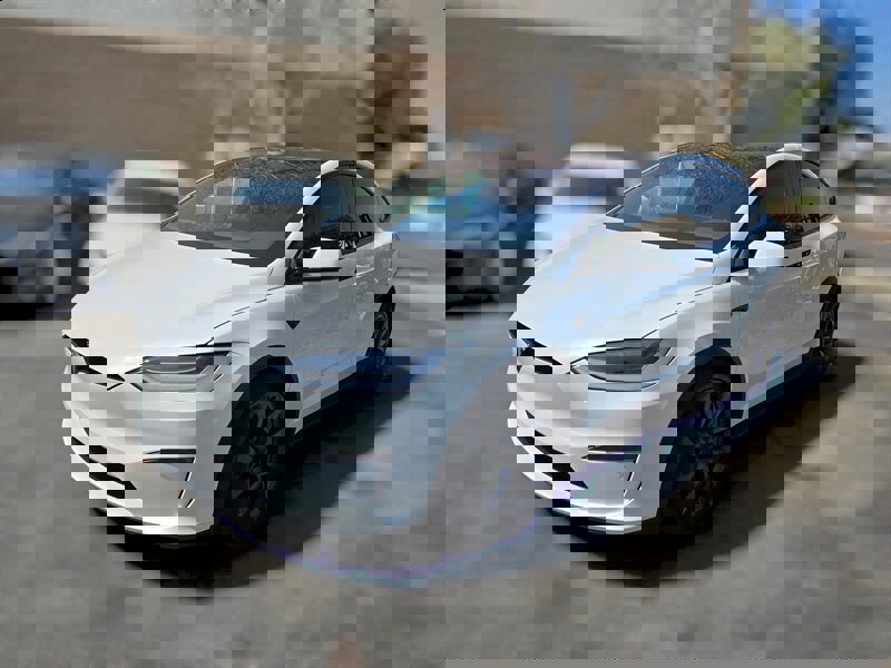 Used 2022 Tesla Model X image 1