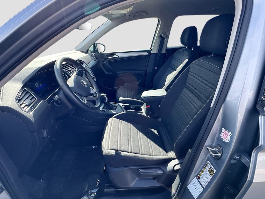 Used 2024 Volkswagen Tiguan S image 25