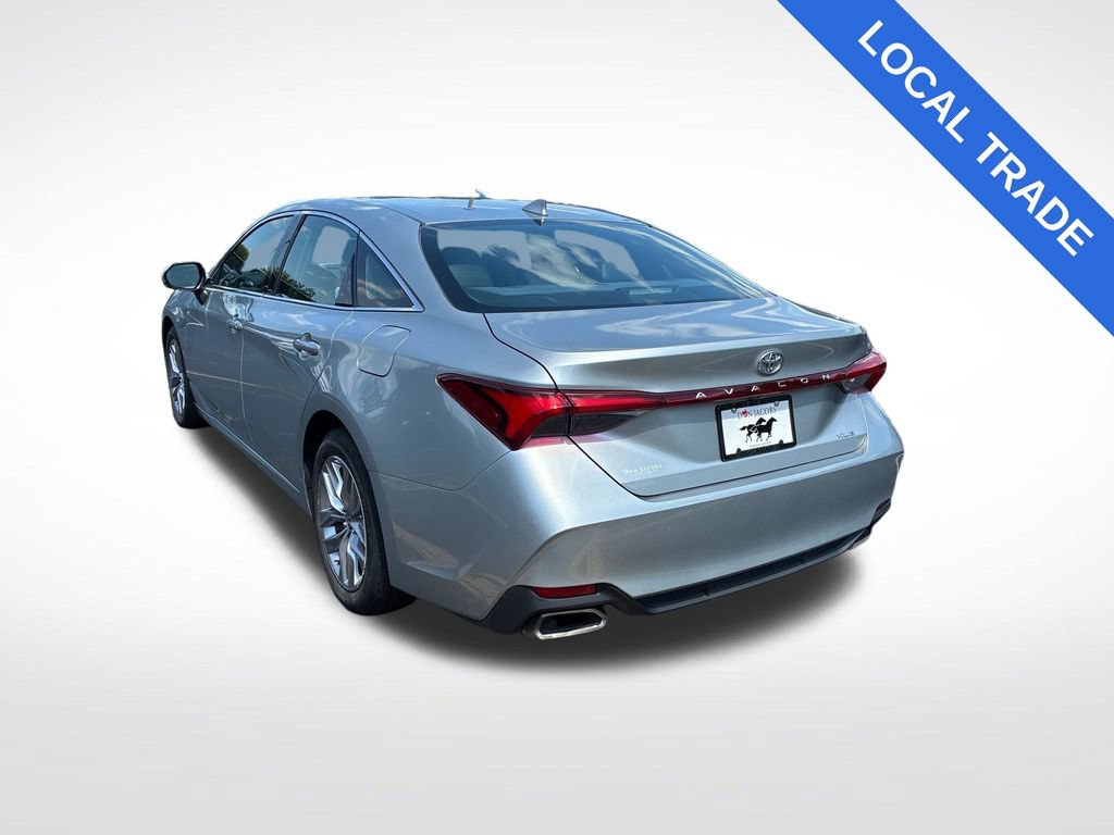 Used 2021 Toyota Avalon XLE w/ Moonroof Package FWD image 5