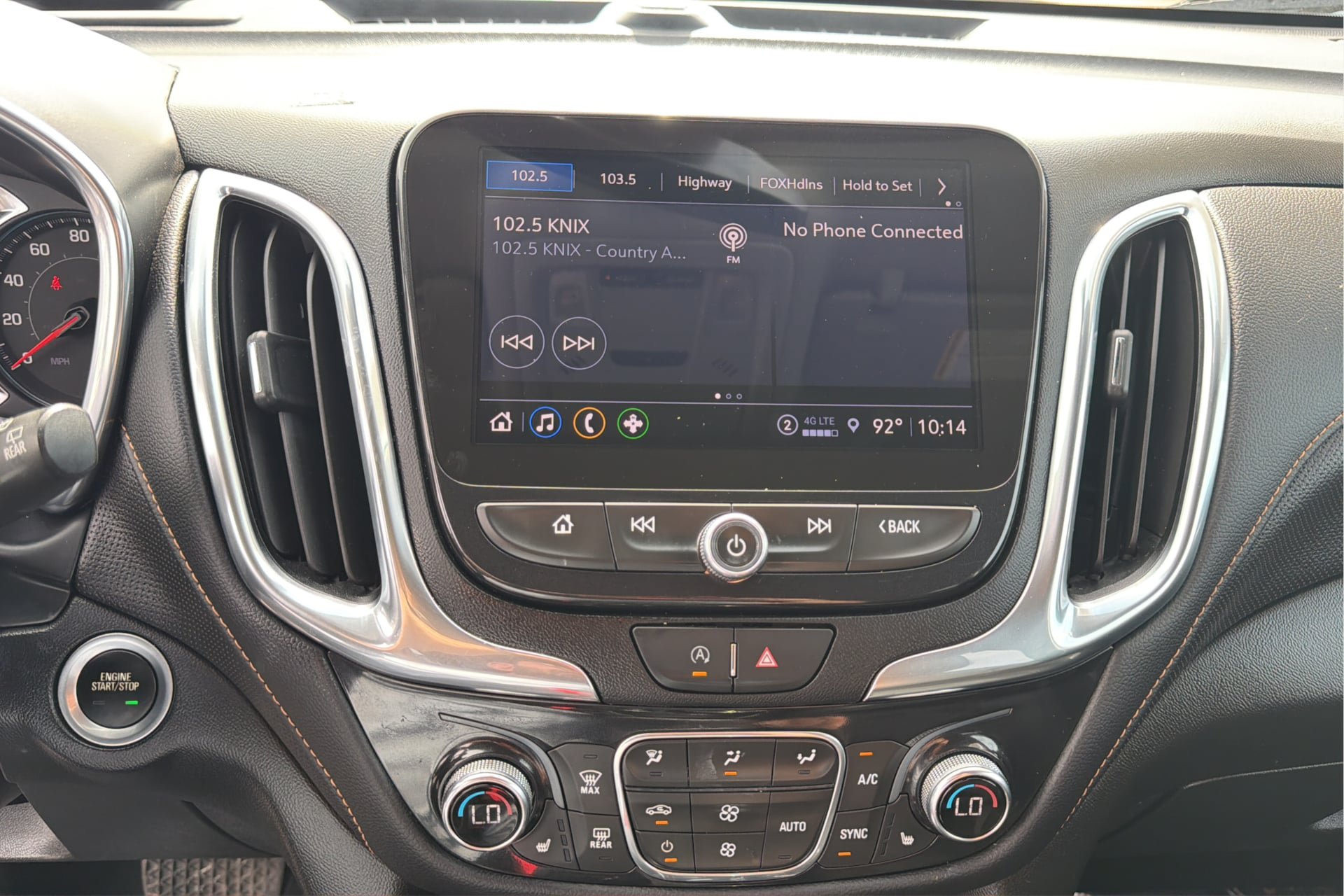 Used 2022 Chevrolet Equinox Premier FWD image 23