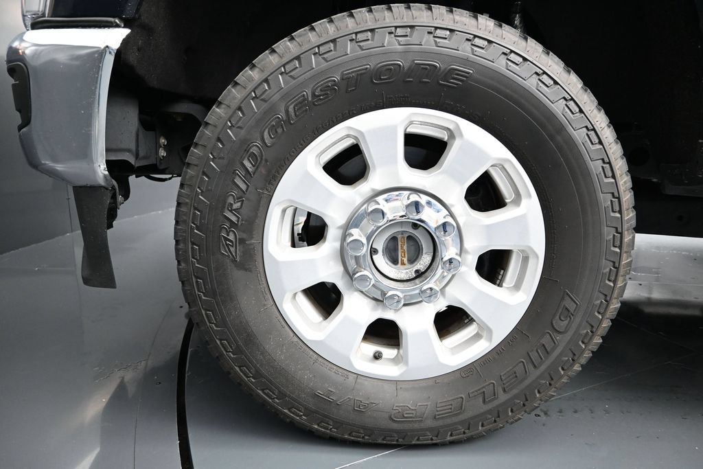 Certified 2023 Ford F250 XLT w/ FX4 Off-Road Package AWD/4WD image 17