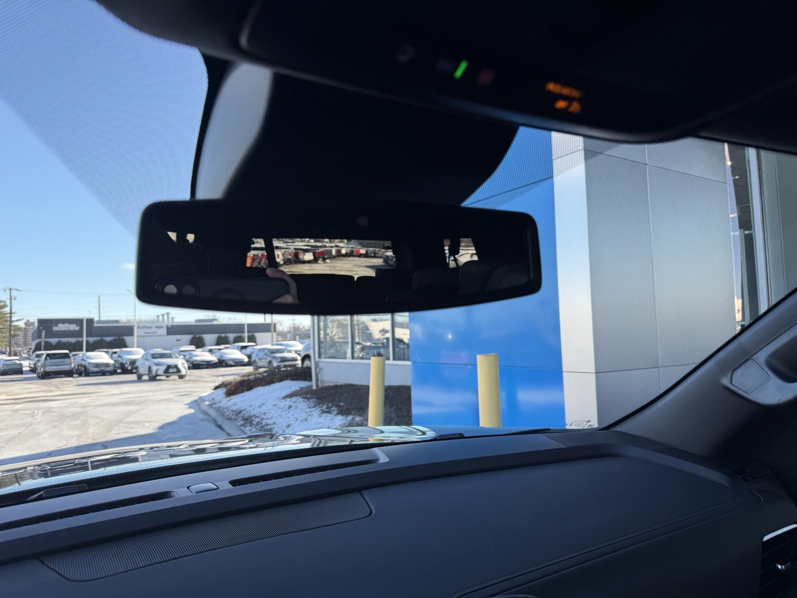 Used 2025 Chevrolet Suburban Z71 w/ Z71 Off-Road Package image 36