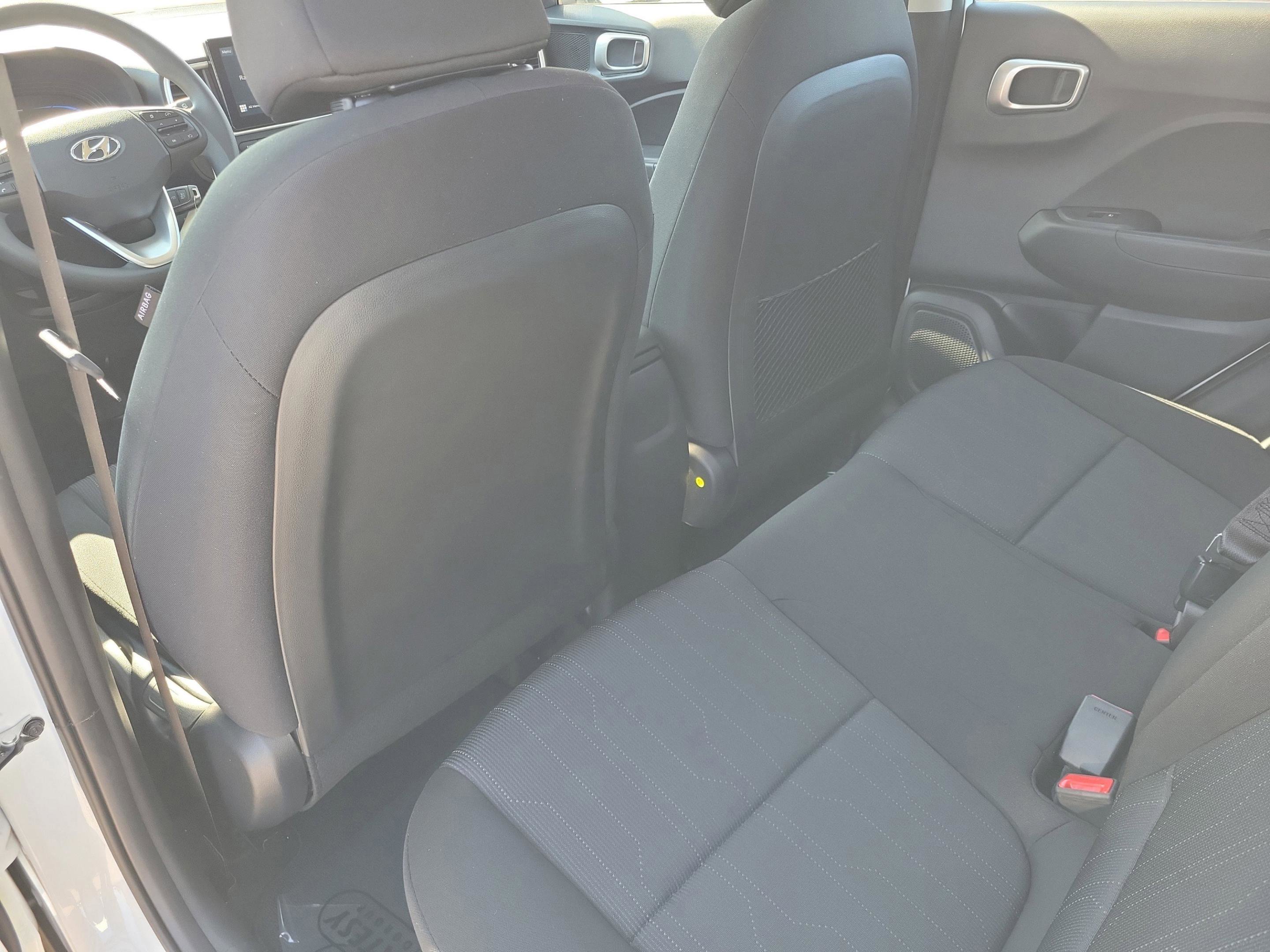 New 2026 Hyundai Venue SE image 11