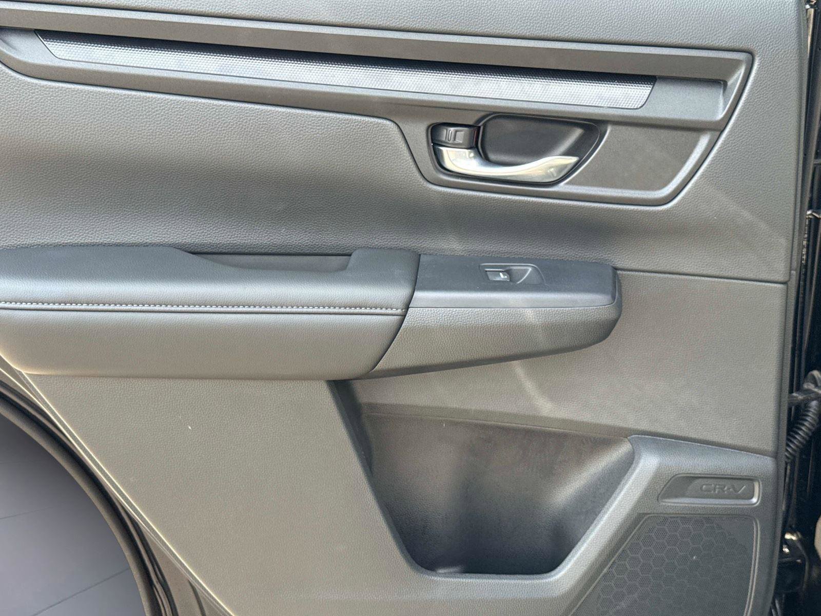 Certified 2025 Honda CR-V EX image 12