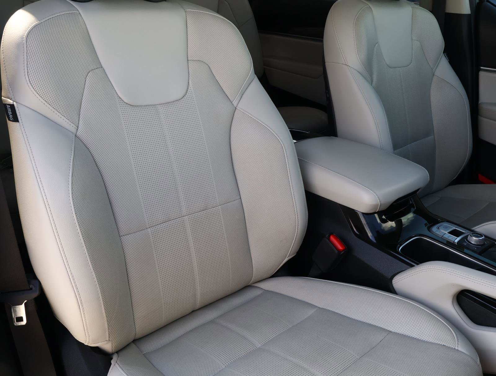 Used 2022 Kia Telluride SX w/ Nightfall Edition Package image 17