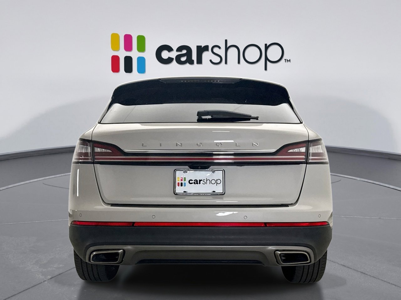 Used 2023 Lincoln Nautilus Reserve AWD/4WD image 4