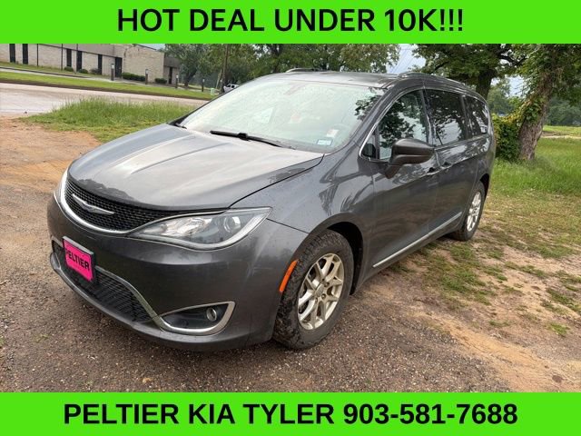 Used 2020 Chrysler Pacifica Touring-L image 3