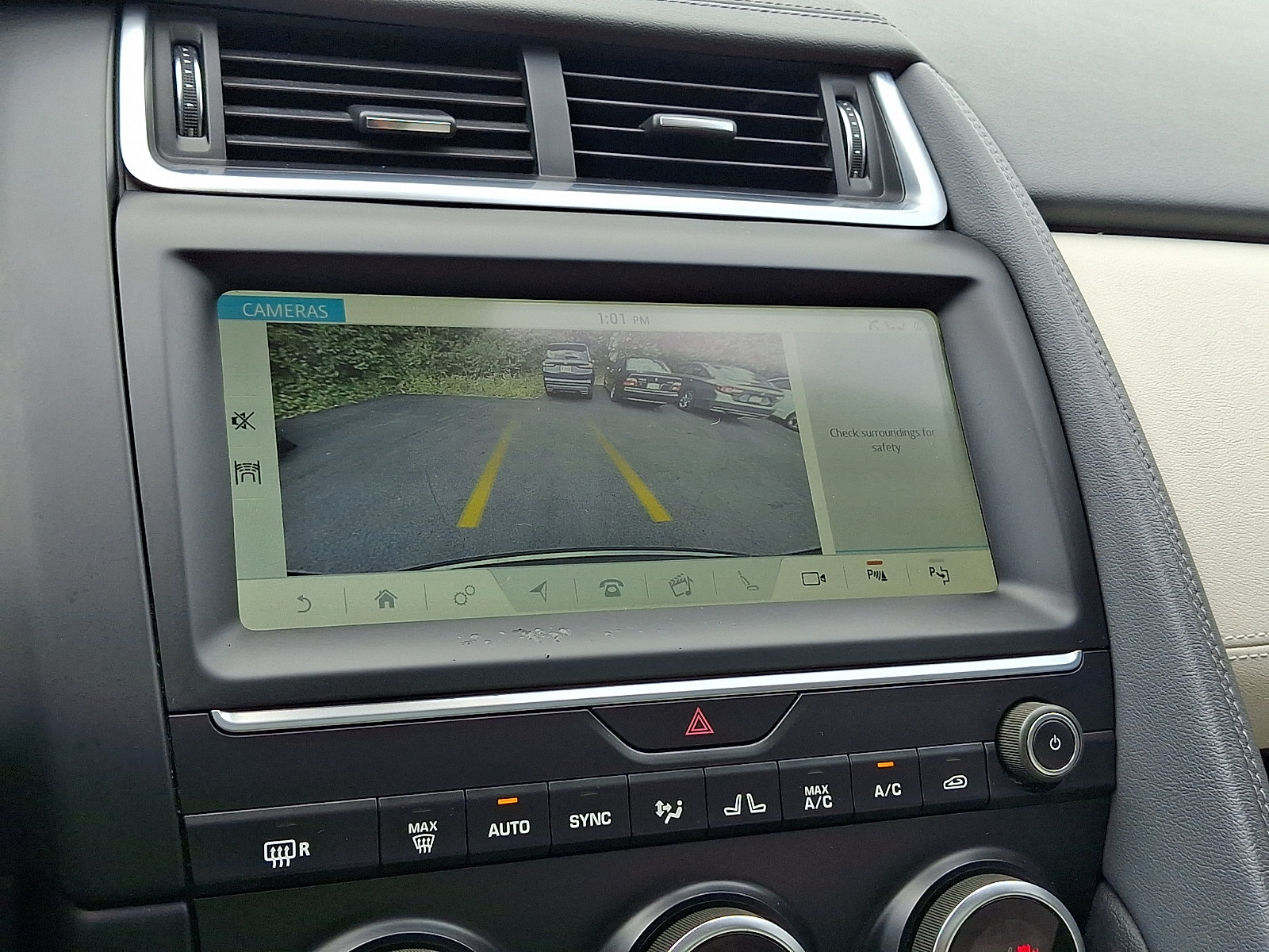 Certified 2020 Jaguar E-PACE SE AWD/4WD image 18