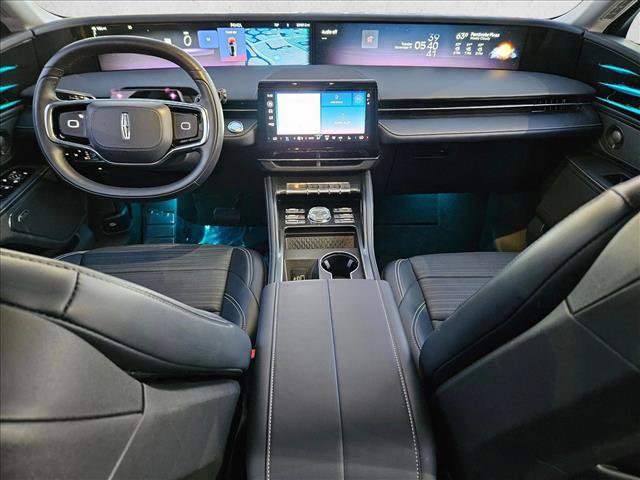 Used 2024 Lincoln Nautilus Reserve w/ Equipment Group 202A image 17