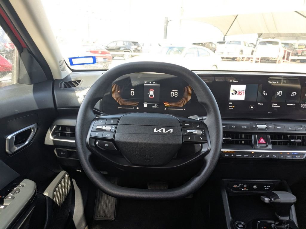 Used 2025 Kia K4 LXS image 26