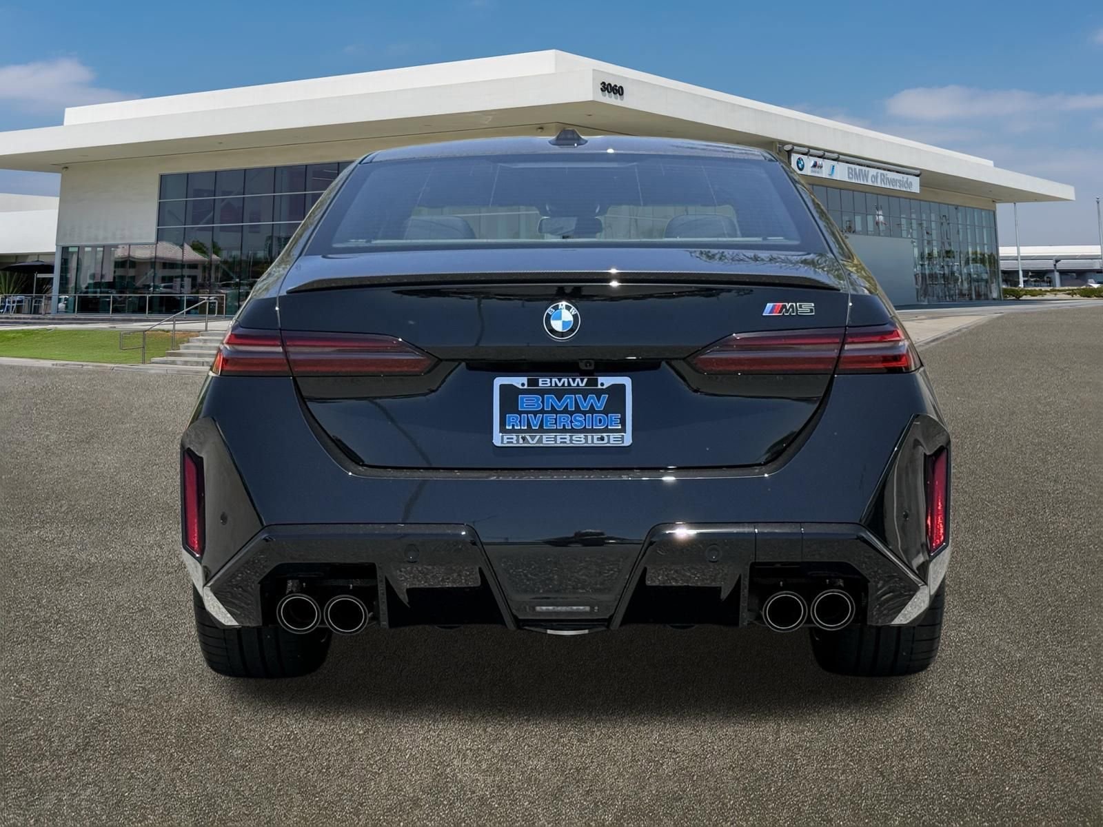 New 2027 BMW M5 w/ Carbon Package AWD/4WD image 9