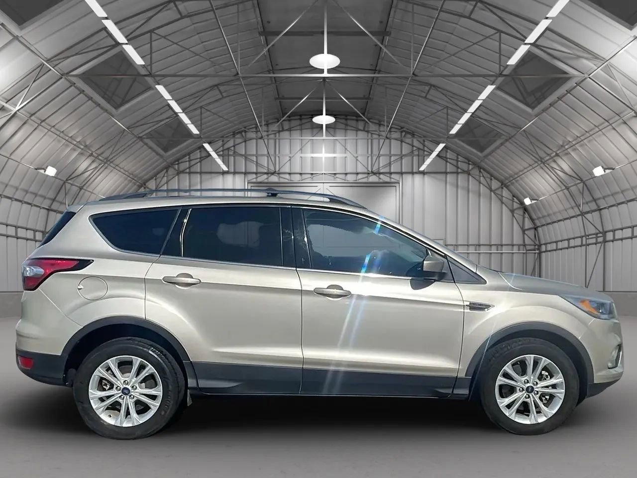 Used 2018 Ford Escape SEL image 6