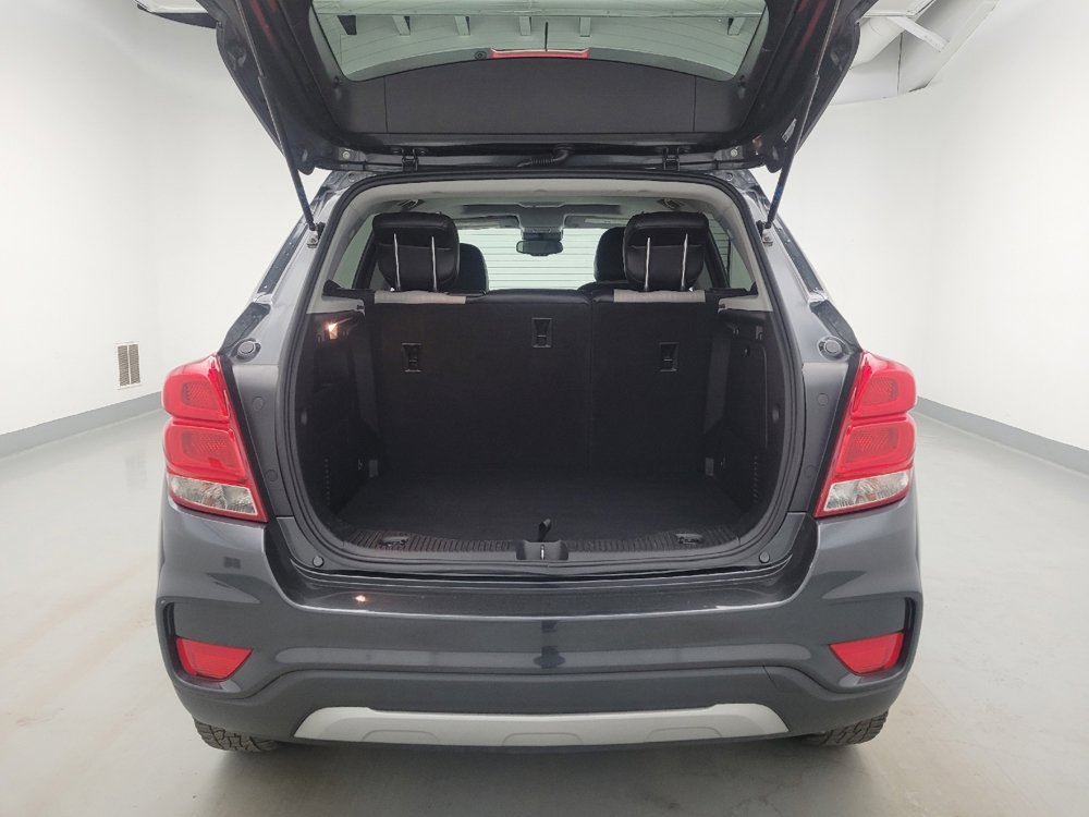 Used 2019 Chevrolet Trax LT w/ Sun & Sound Package FWD image 29