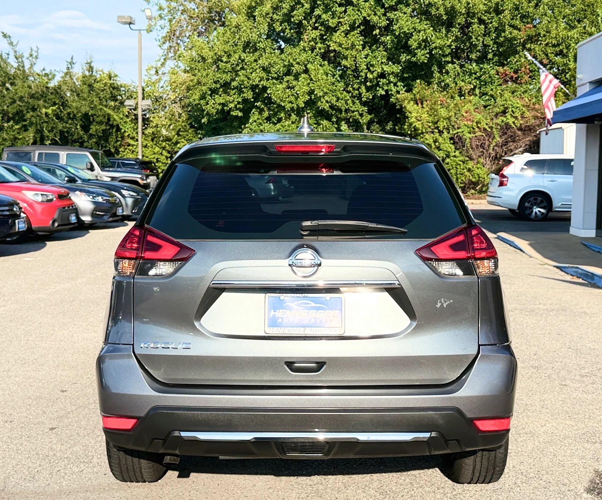 Used 2020 Nissan Rogue S FWD image 26