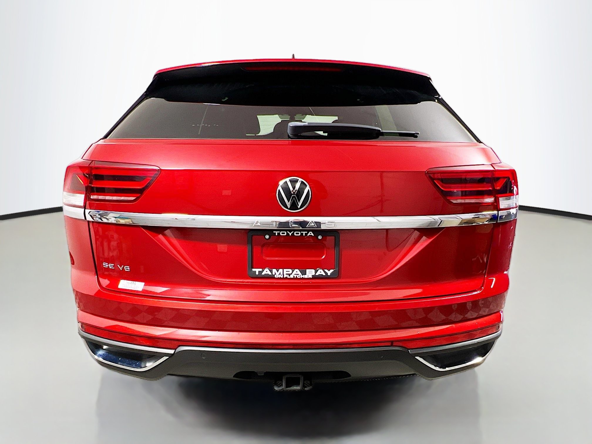 Used 2021 Volkswagen Atlas Cross Sport SE FWD image 6