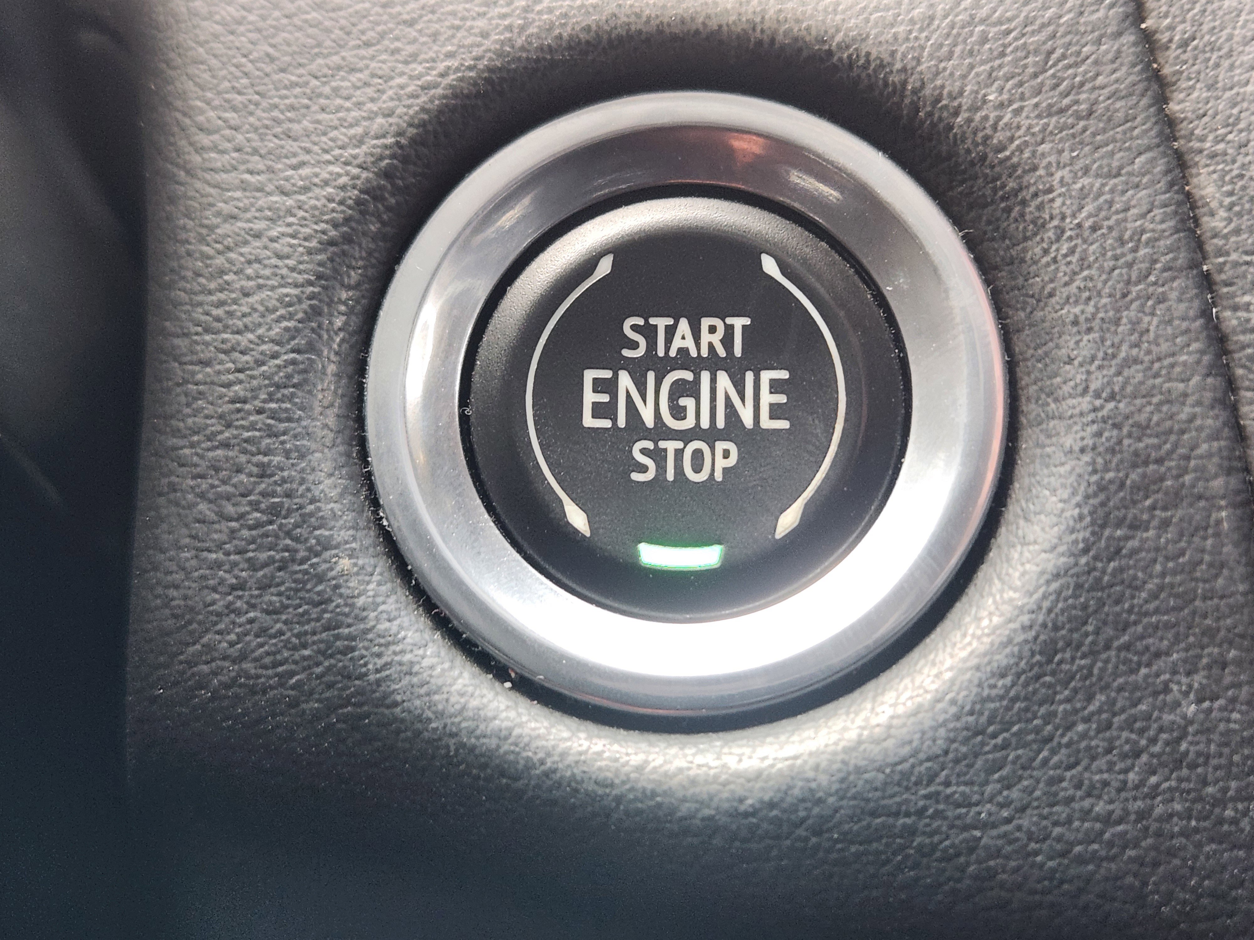 Used 2021 GMC Yukon AT4 w/ AT4 Premium Package image 21