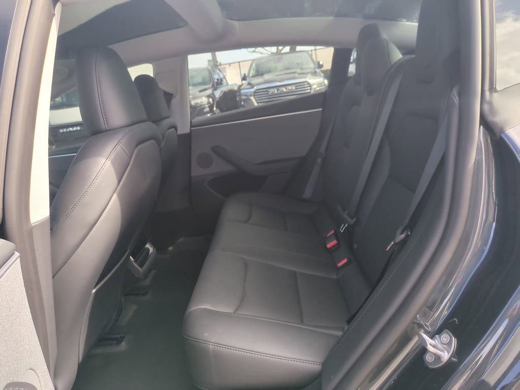 Used 2025 Tesla Model 3 Long Range image 14