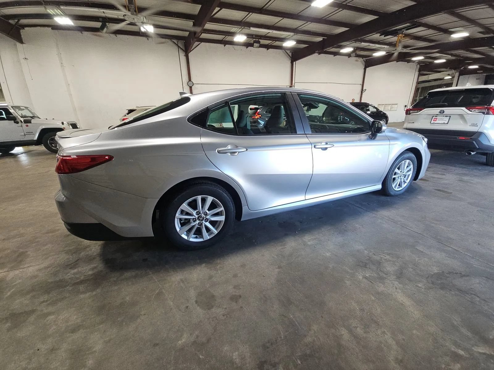 Used 2026 Toyota Camry LE w/ Convenience Package FWD image 11
